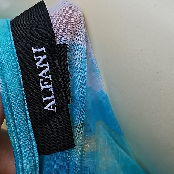 ALFANI Size M/L art abstract aqua polyester decorated blouse & camisole set - Picture 7 of 10